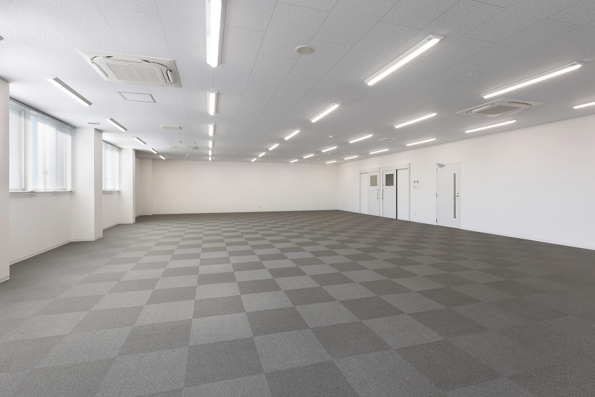 富田薬品A＆S鹿児島営業所新築工事